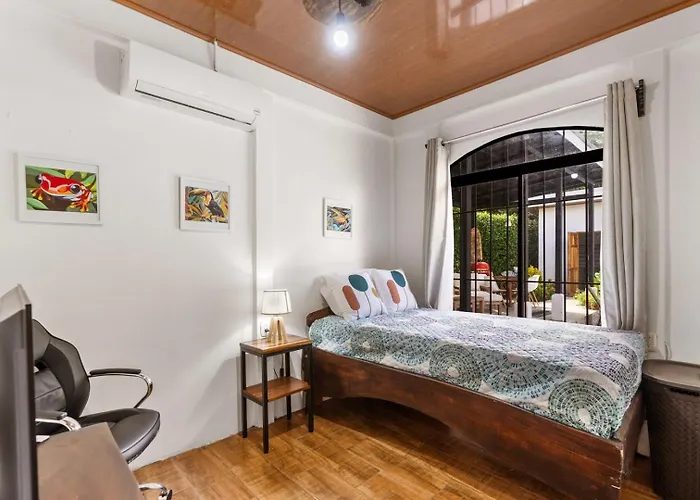 Сasa de vacaciones Tropical Oasis With Casita — Minutes To Tamarindo Villarreal